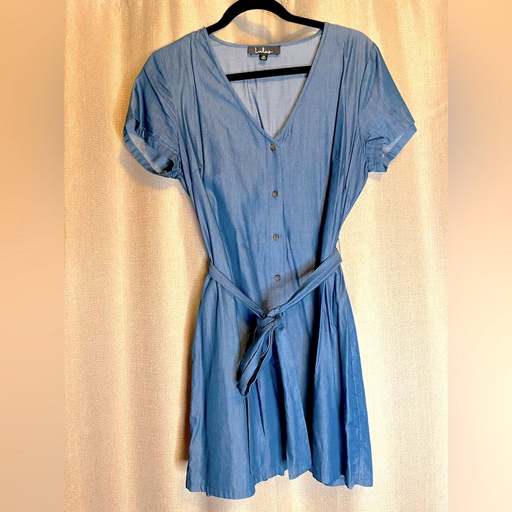 Lulu’s Chambray Button-down Dress